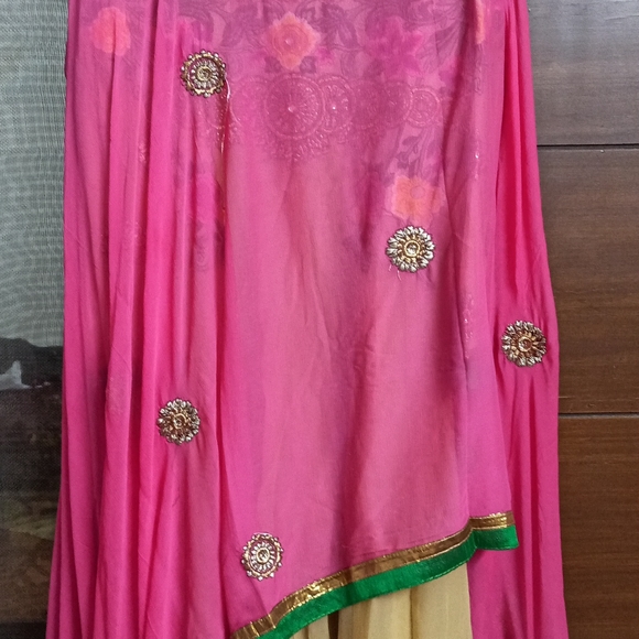 Anarkali ankle length suit/gown with Dupatta n churidar - Picture 9 of 13